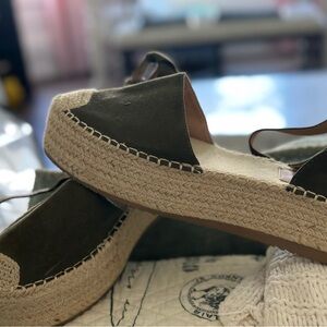 Elegant Olive Espadrille Flats